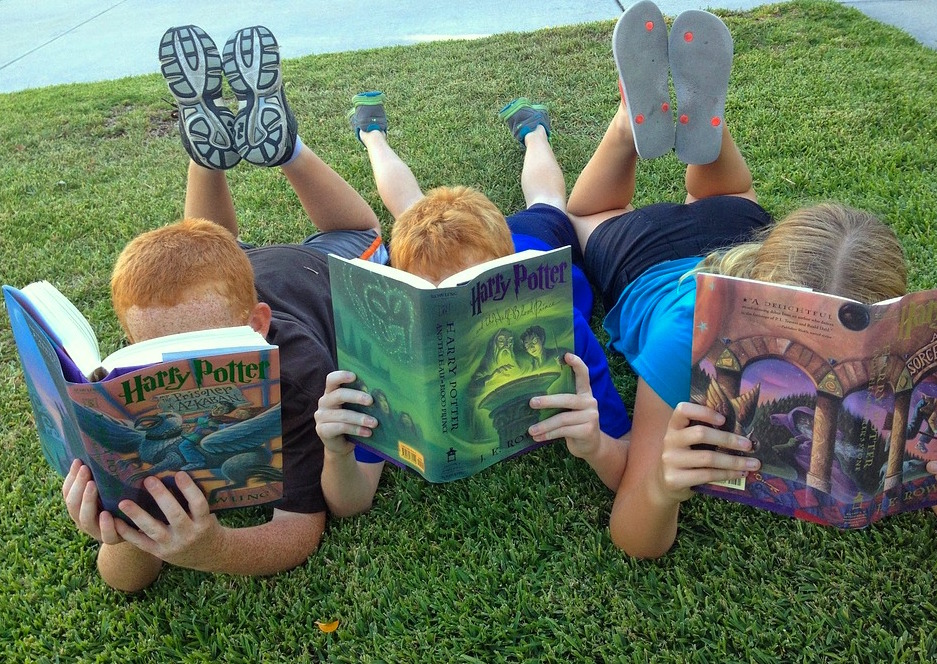 kids reading books
